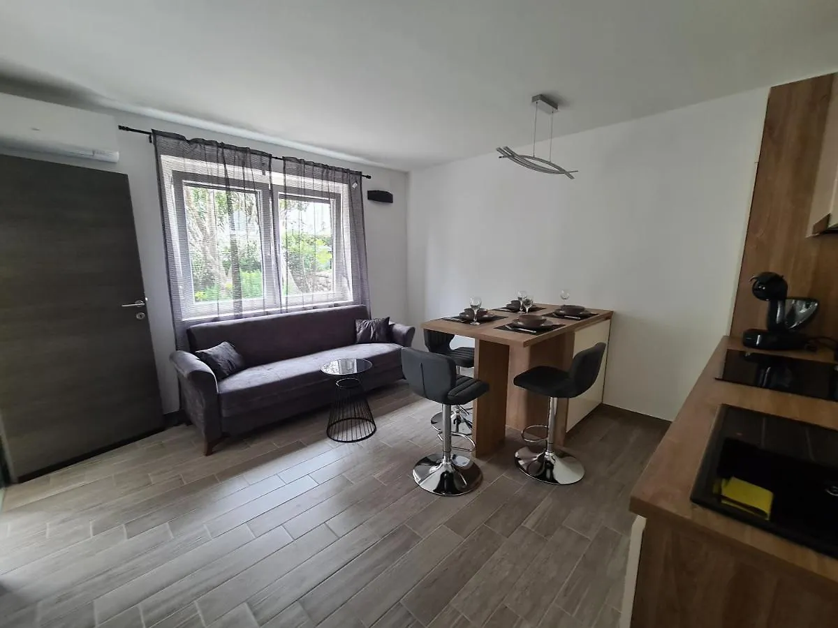 Apartment Apartman Nika Crikvenica